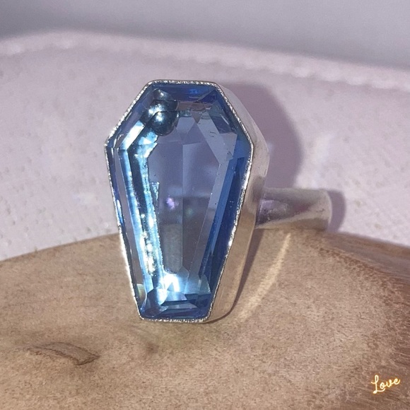 Coffin Cut London Blue Topaz Gemstone Handmade Ring - Picture 2 of 4